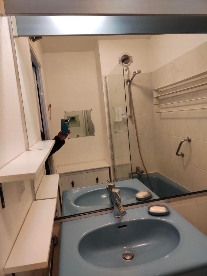 Appartement 2 Pieces Avec Une Grande Terrasse, 3 Etoiles, Wifi, Box Pour Vehicule Et Velos Les Sables-d'Olonne Exterior photo